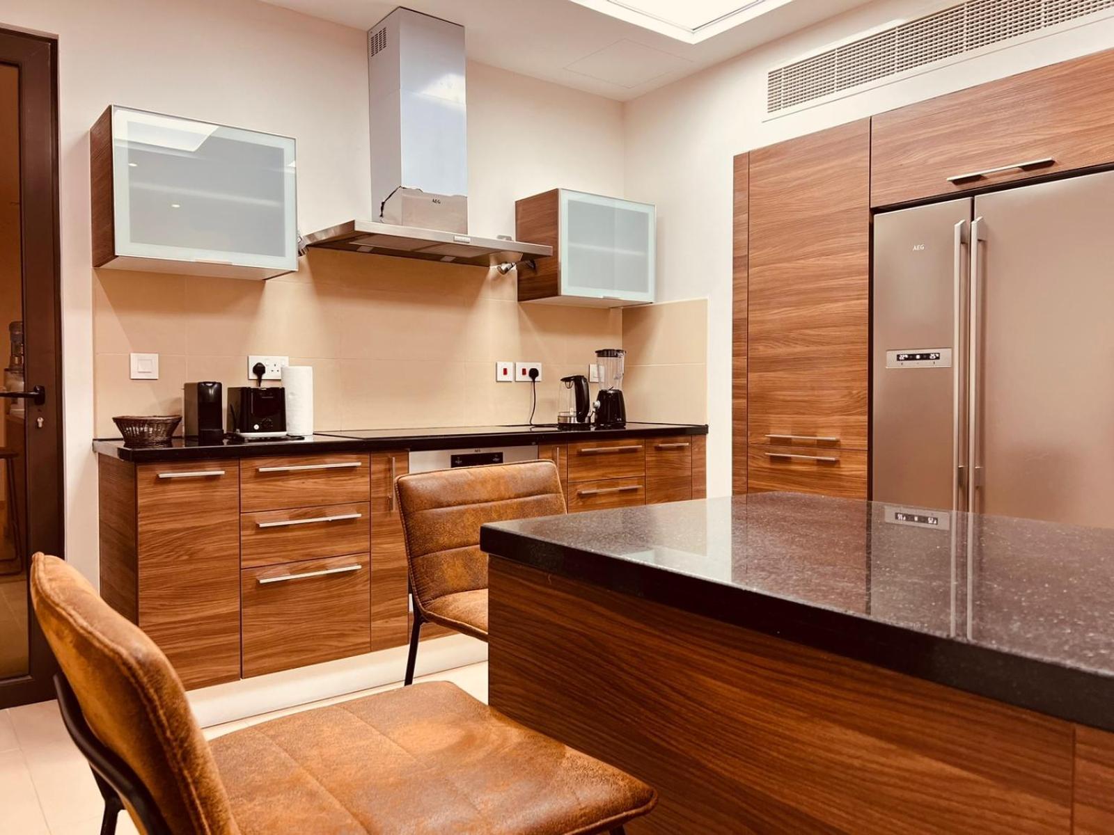 One Elegant In Bay 01 * Masqat